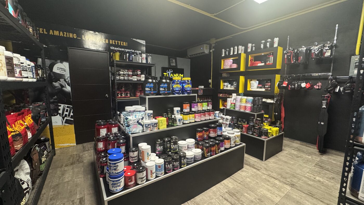 Área de producto certificado en tienda Titanium